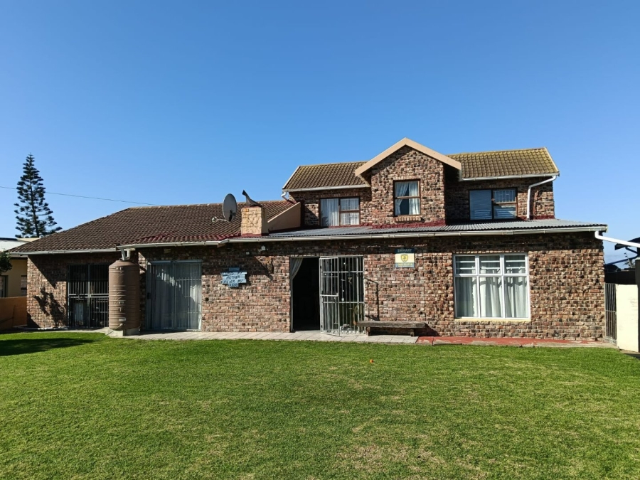3 Bedroom Property for Sale in Wavecrest Eastern Cape